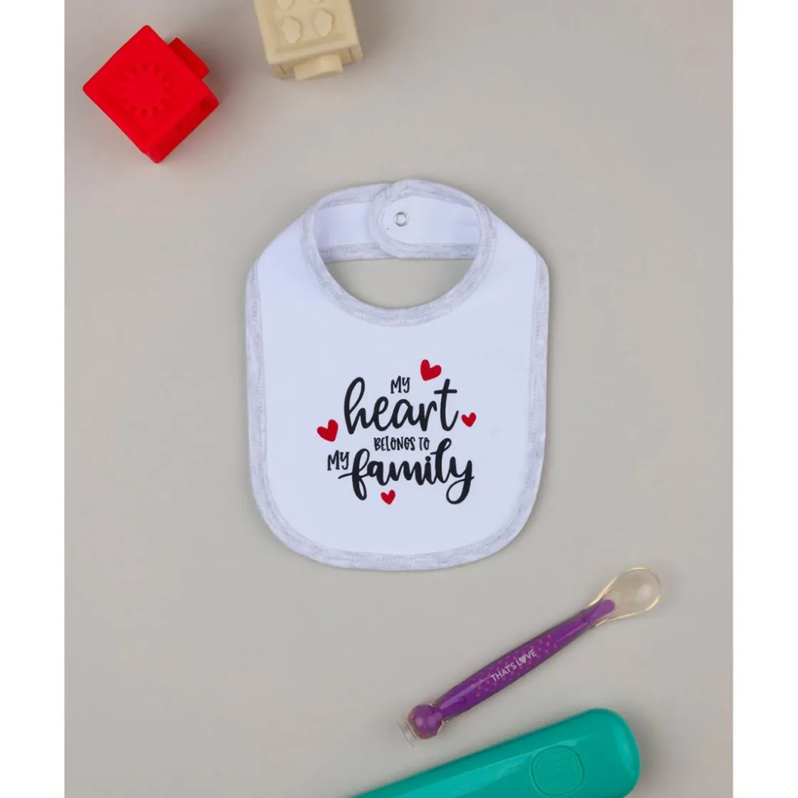 Prenatal Babero Unisex Blanco y Gris "Family"