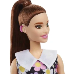 MATTEL Barbie - Muñeca Barbie Fashionista con vestido de margaritas y audífono ㅤ