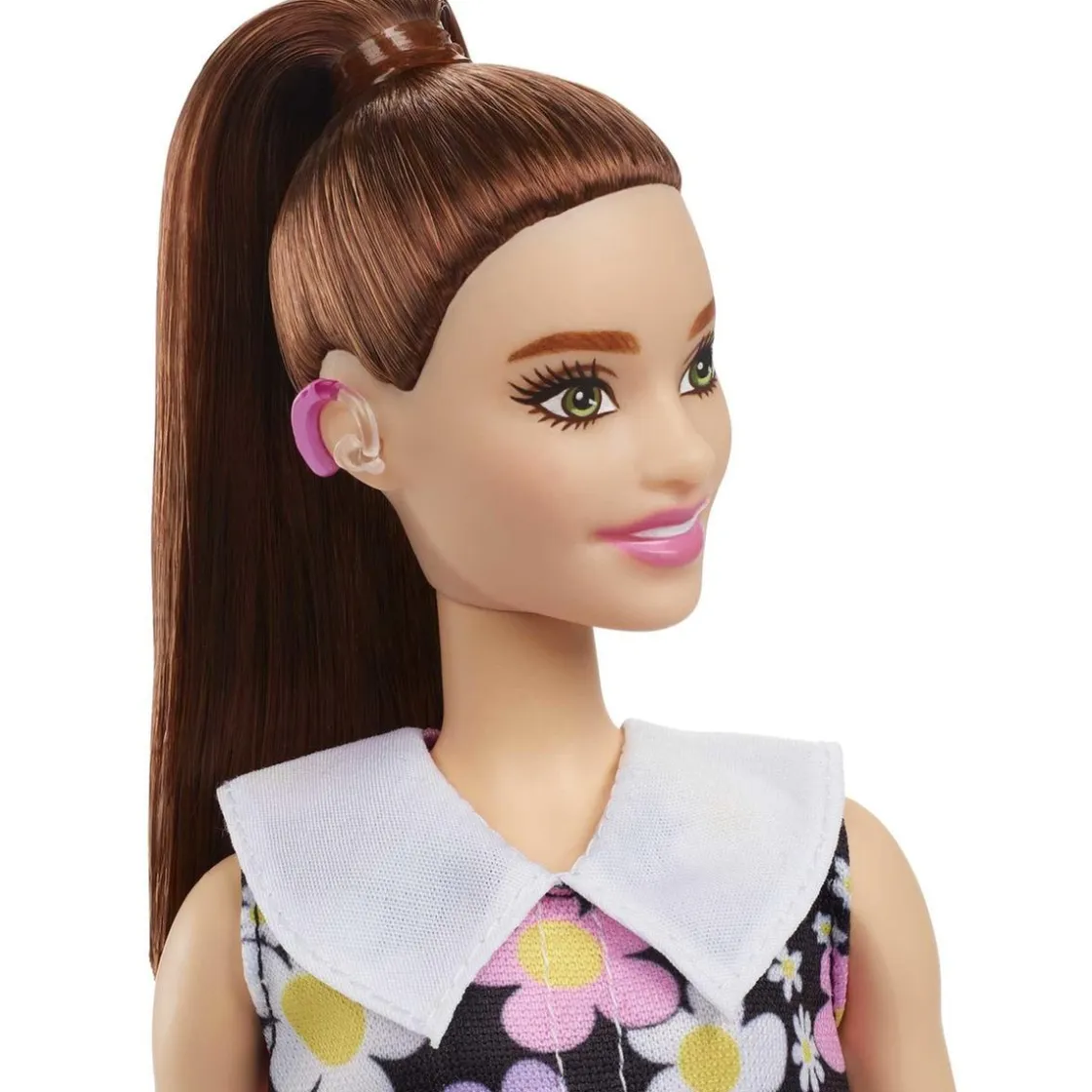 MATTEL Barbie - Muñeca Barbie Fashionista con vestido de margaritas y audífono ㅤ