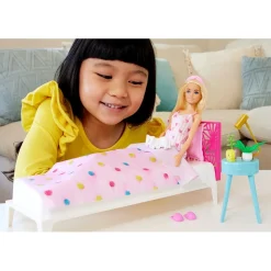 MATTEL Barbie - Muñeca con dormitorio y accesorios incluidos ㅤ* Muñecas