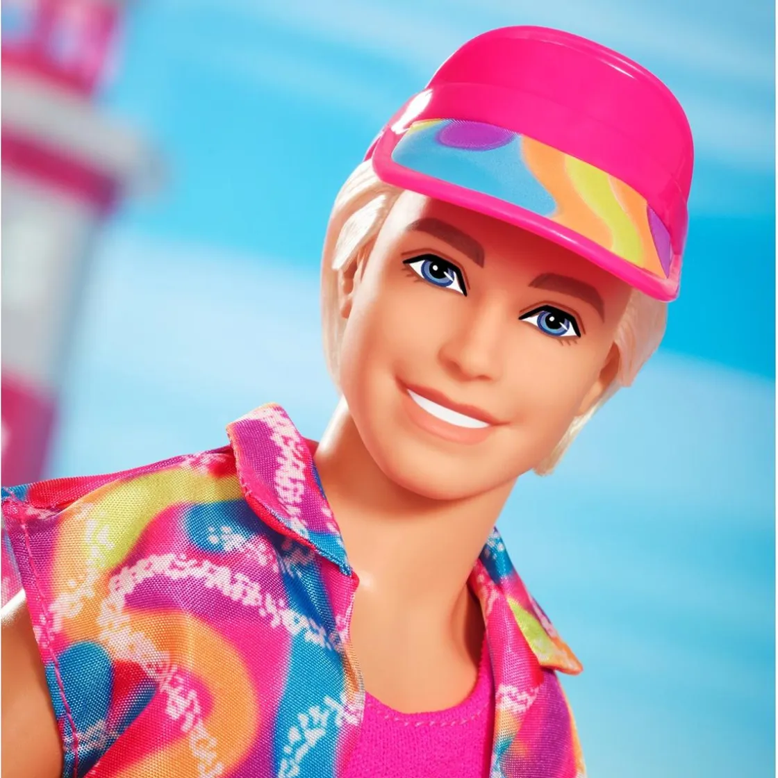 MATTEL Barbie - Muñeco patinador con estilo retro y patines en línea ㅤ* Muñecas