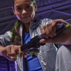 BEY BLADE Beyblade X - Set lanzador Victory Grip