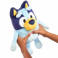 FAMOSA Bluey - Peluche parlanchín* Coleccionables Y Mini Mundos