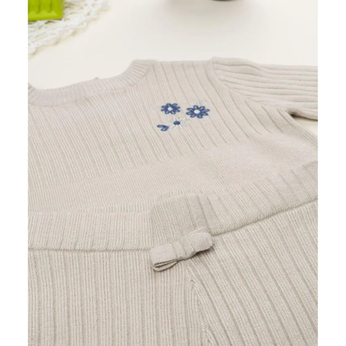 Prenatal Conjunto tricot niña en tono beige