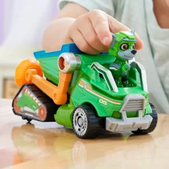 SPIN MASTER Energía - Patrulla Canina - Camión de reciclaje de juguete con figura de acción Rocky, luces y sonidos ㅤ