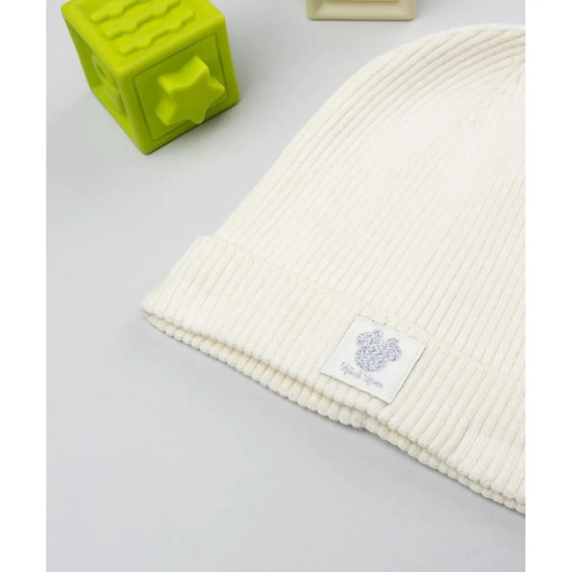 Prenatal Gorro niña blanco de canalé con Minnie