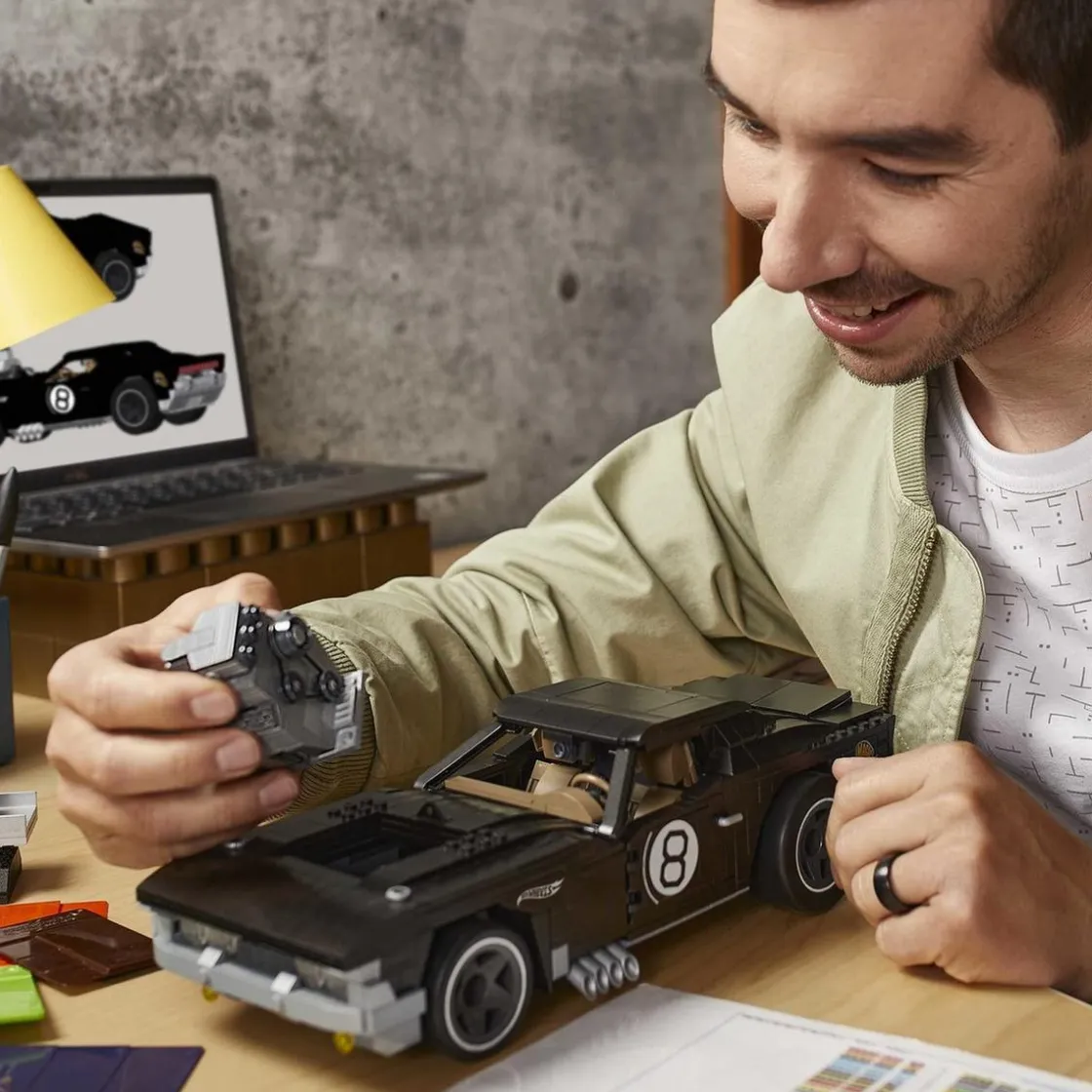 MATTEL Hot Wheels - Conjunto construcción Coche de Carreras Hot Wheels ㅤ