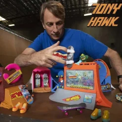 MATTEL Hot Wheels - Monopatín de juguete con zapatillas para dedos, modelos surtidos (Varios modelos) ㅤ