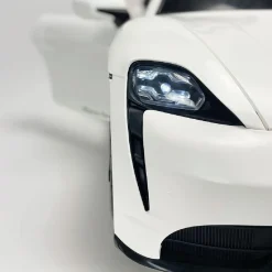 INJUSA - Porsche Taycan 12V Blanco* Vehículos De Batería O A Pedales