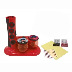 BIZAK Ladybug - Estudio de uñas