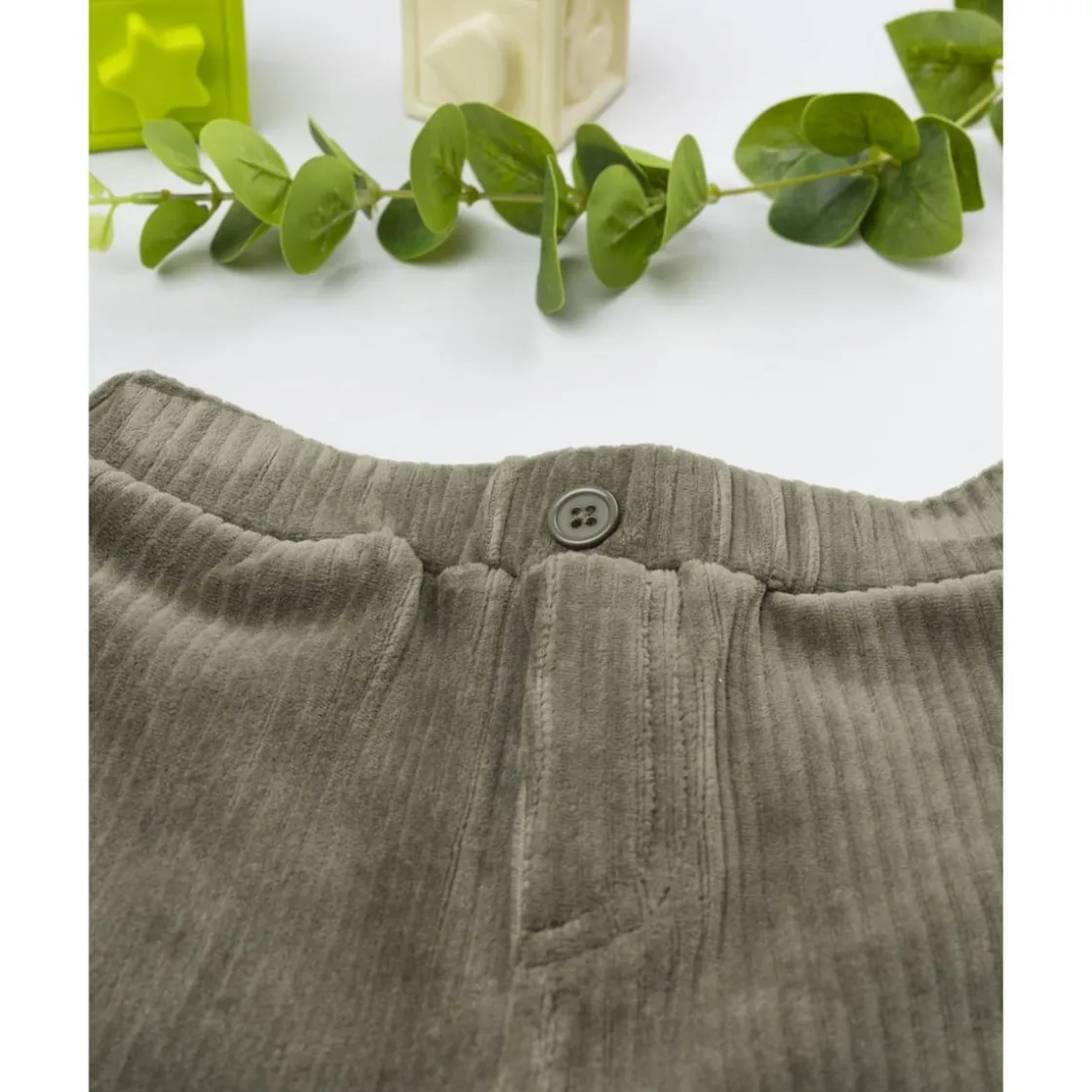 Prenatal Pantalón velour niño verde