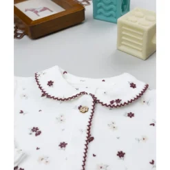 Prenatal Pelele de terciopelo blanco con flores para recién nacida