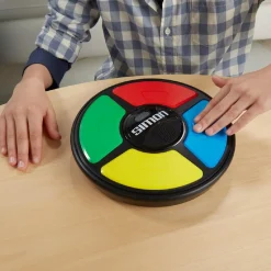 HASBRO EU TRADING Simon